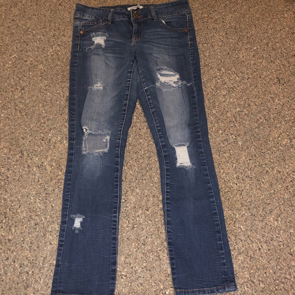 Refuge ripped jeans
